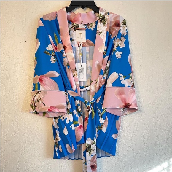 Ted Baker Floral Harmony Kimono Jacket - Picture 6 of 9